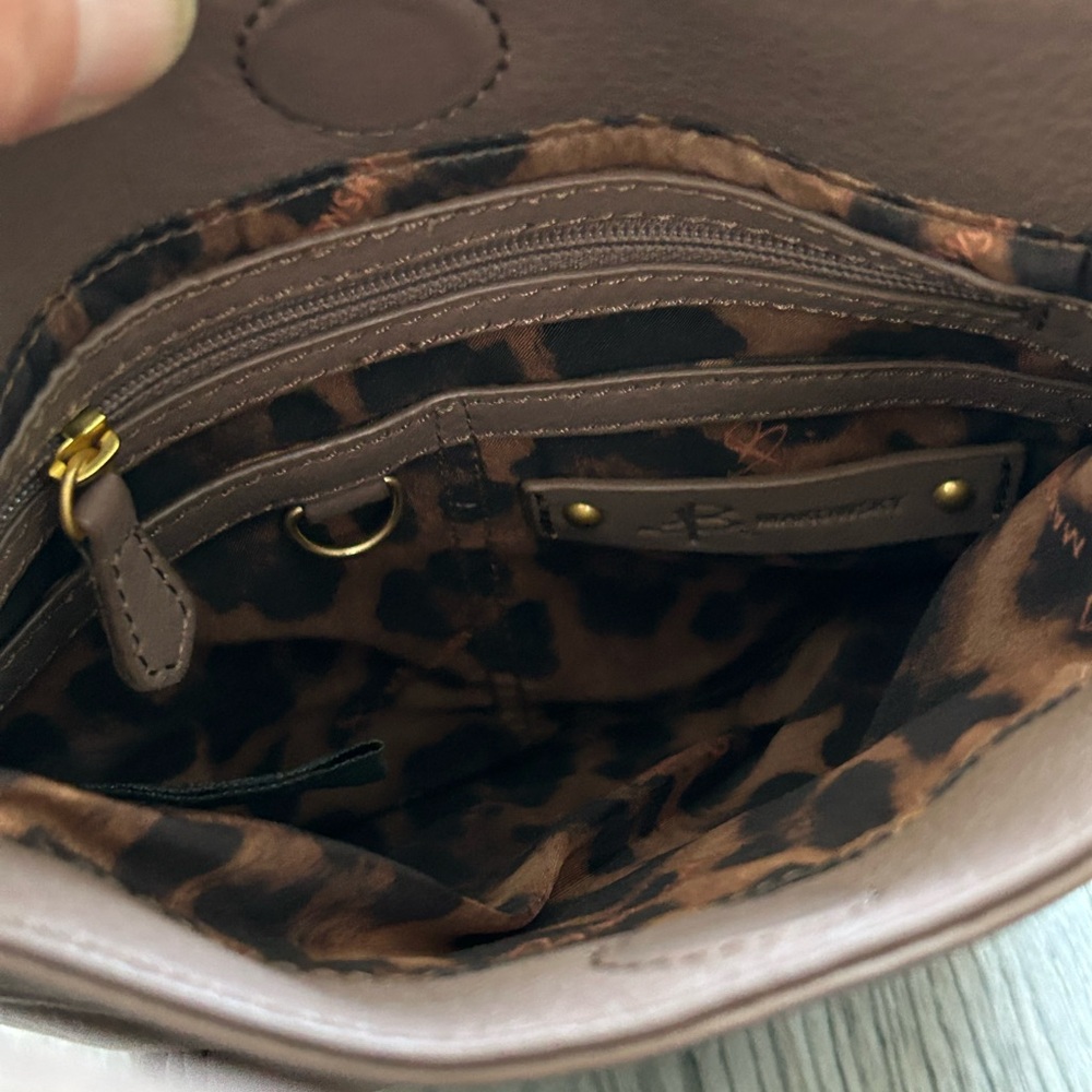 B Makowsky Brown Cross Body Bag - Picture 7 of 8